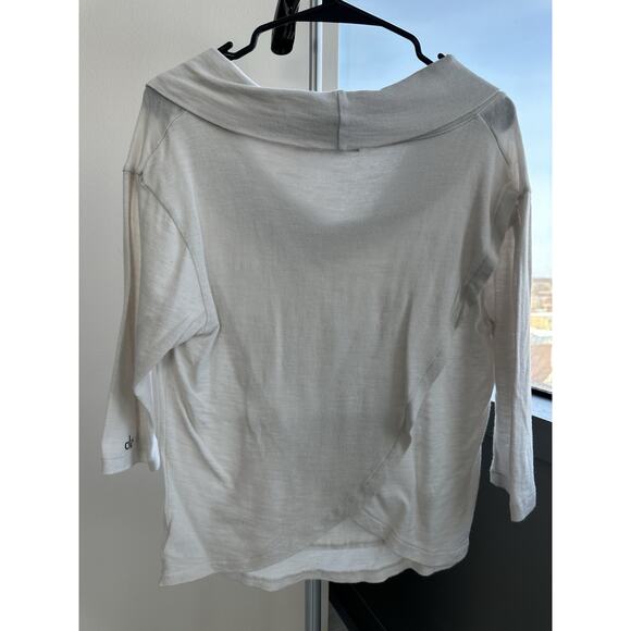 Alo White Long Sleeve Cowl Neck Pullover Top Kangaroo Pocket Women's Small - Picture 9 of 16